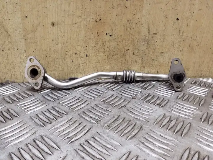 Subaru Legacy (2003 - 2009) Трубка EGR — фото 4