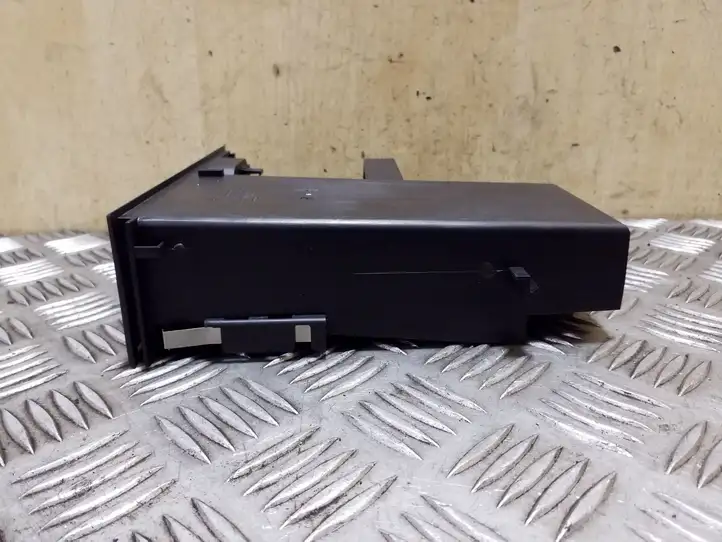 Audi A5 (2007 - 2011)  041762000 Другая деталь салона