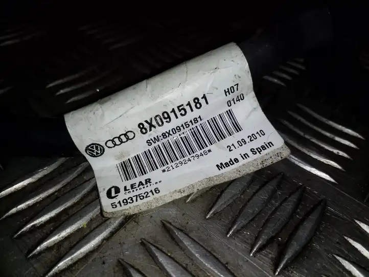 Audi A4 S4 B8 8K (2007 - 2011) 8X0915181 Минусовой провод аккумулятора — фото 2