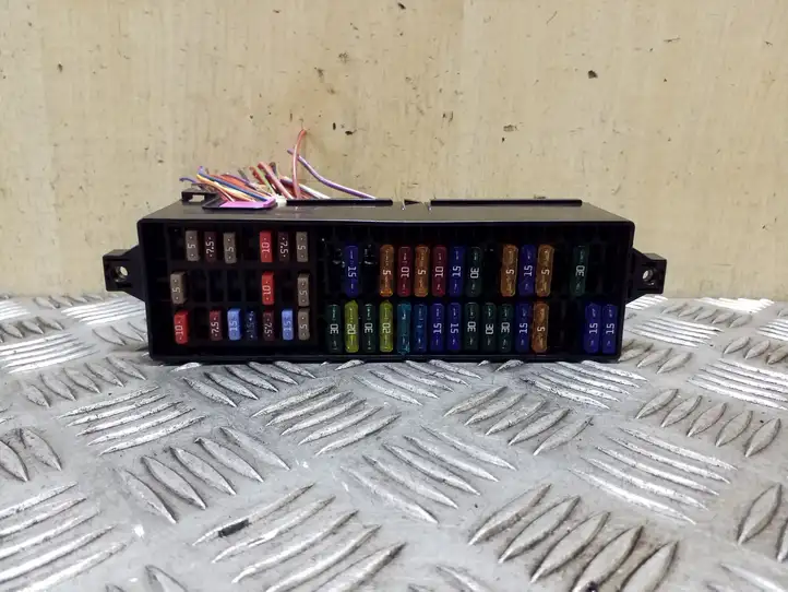 Seat Toledo IV (NH) (2011 - )  5J0937615C Блок предохранителей