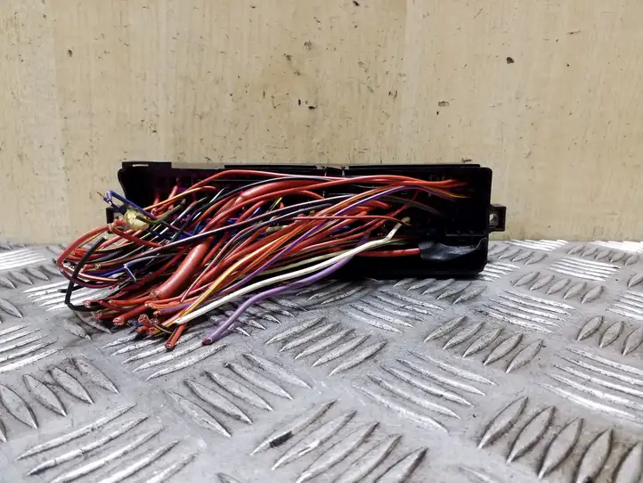 Seat Toledo IV (NH) (2011 - )  5J0937615C Блок предохранителей