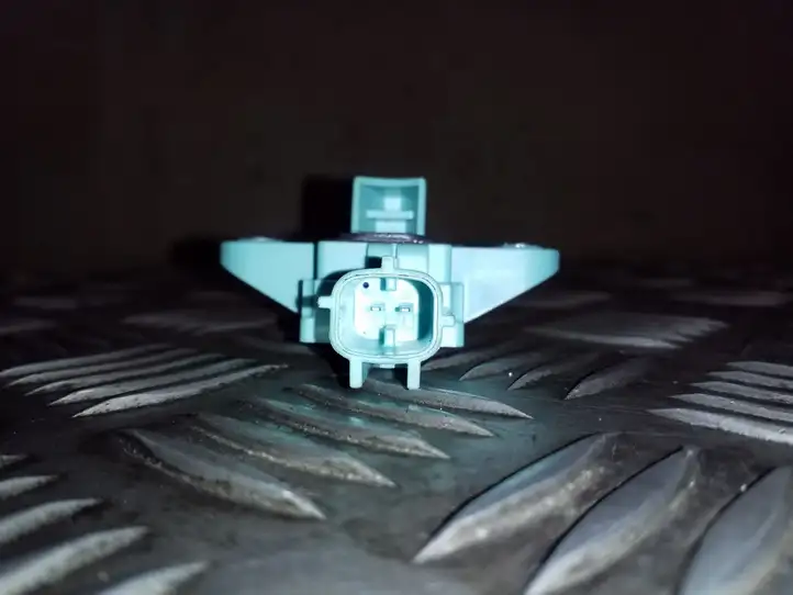 Audi A4 (2007 - 2011)  8K0955557C Датчик удара надувных подушек