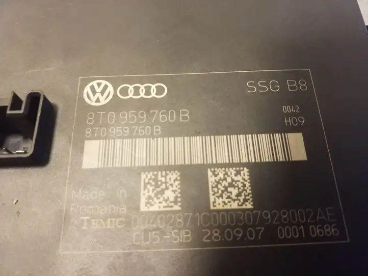Audi A5 8T 8F (2007 - 2011) 8T0959760B Блок управления сиденьем — фото 3
