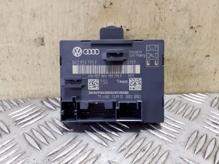 Audi A4 S4 B8 8K (2007 - 2011) 8K0959795F Блок управления дверью — фото 1