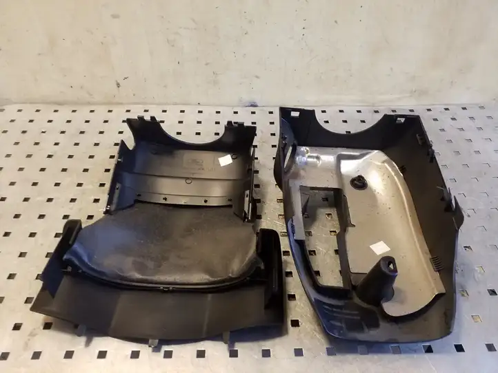 Ford Focus (2011 - 2015) BM513533ACW Обшивка рулевой колонки — фото 2