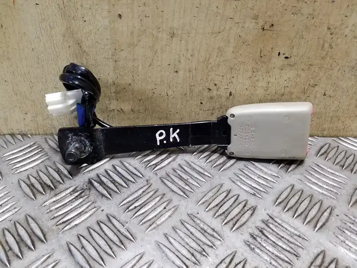 Subaru Outback (2003 - 2007)  E034501 Замок переднего ремня