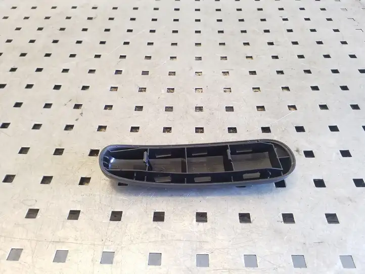 Mini Cooper Countryman R60 (2010 - 2016) 51419801007 Прочая отделка задней двери — фото 2