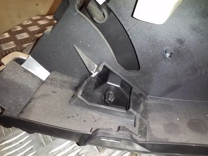 Subaru Outback (2009 - 2014) 66208AJ000 Бардачок в сборе — фото 10