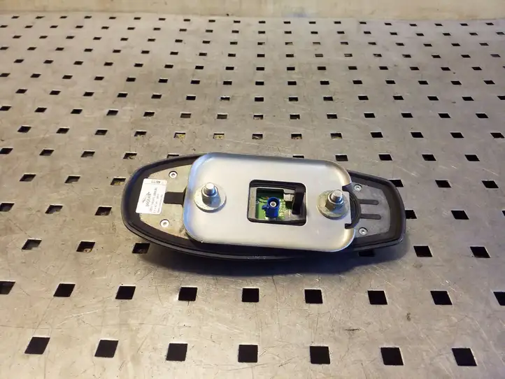 Jaguar XF X250 (2007 - 2015) 7W9319C089 GPS антенна — фото 2