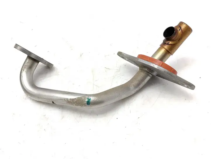Toyota Yaris (2012 - 2014) Трубка EGR — фото 1
