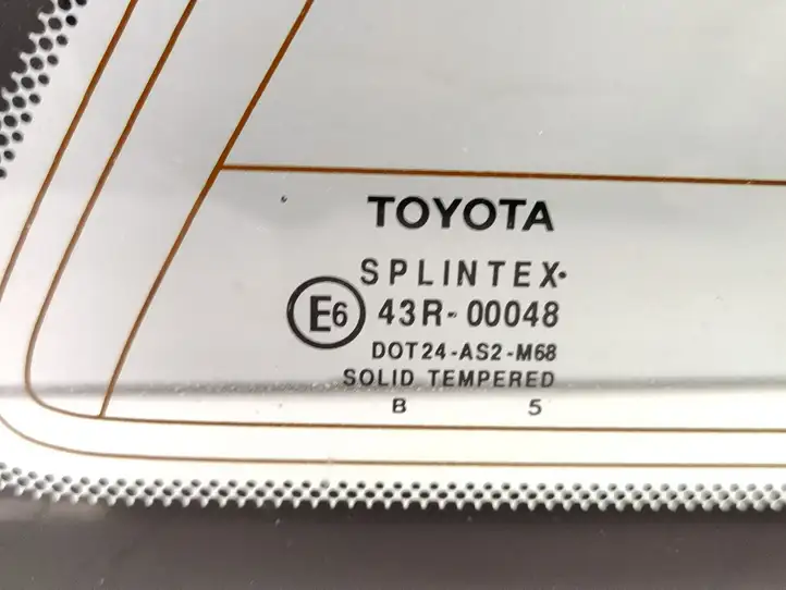 Toyota Avensis T250 (2006 - 2009) 43R00048 Заднее боковое стекло — фото 6