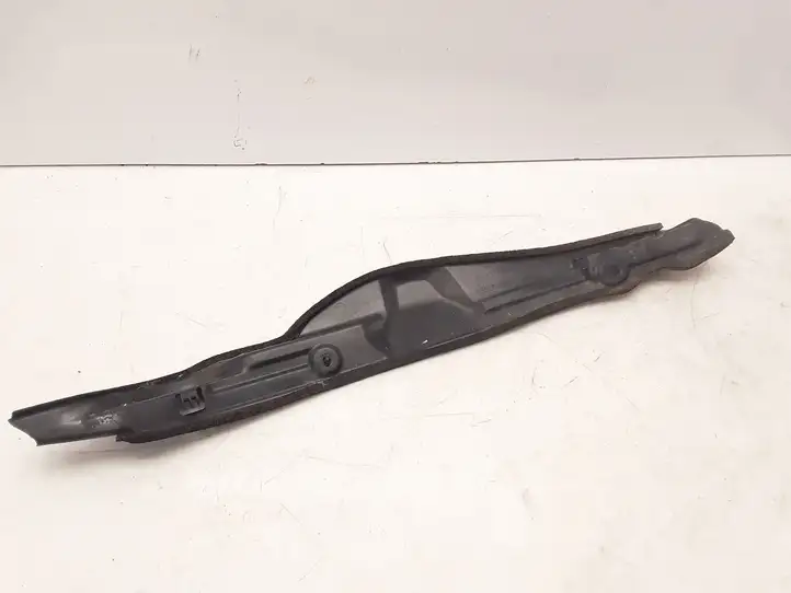 Toyota Yaris (2005 - 2009)  538280D010 Другая внешняя деталь