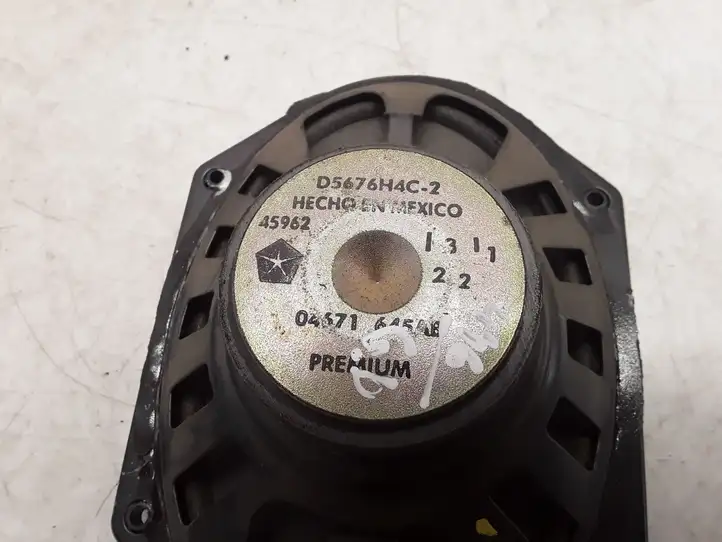 Chrysler PT Cruiser (2000 - 2010)  04671645AB Громкоговоритель (громкоговорители) в задних дверях