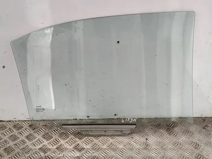 Toyota Avensis T250 (2006 - 2009) 43R00048 Стекло задней двери — фото 1