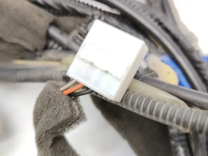 Chevrolet Captiva (2006 - 2011) 96628353 Прочая электропроводка — фото 6