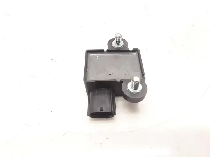 Toyota Yaris (2005 - 2009) 898600D030 Датчик удара SRS — фото 2