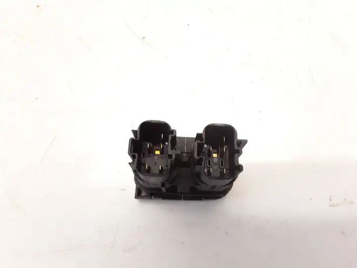 Mazda Tribute (2004 - 2007) 5L8T15K218 Кнопка обогрева стекла — фото 4