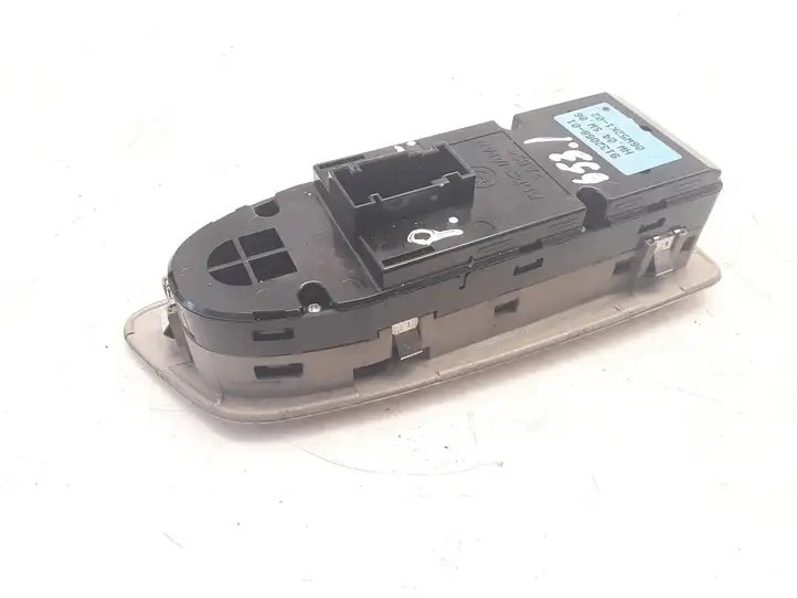 BMW 1 E81 E87 (2004 - 2011) 913206801 Кнопка стеклоподъемников — фото 3