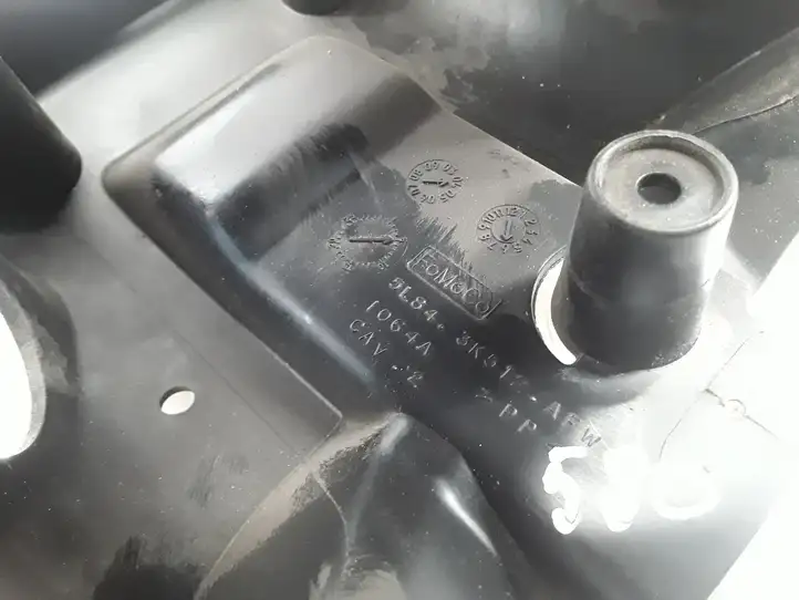 Mazda Tribute (2004 - 2007) 5L843K512 Обшивка рулевой колонки — фото 7