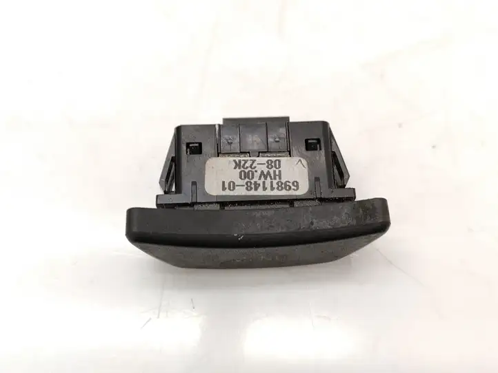 BMW 5 E60 E61 (2004 - 2010) 698114801 Другие включатели / ручки/ переключатели — фото 8