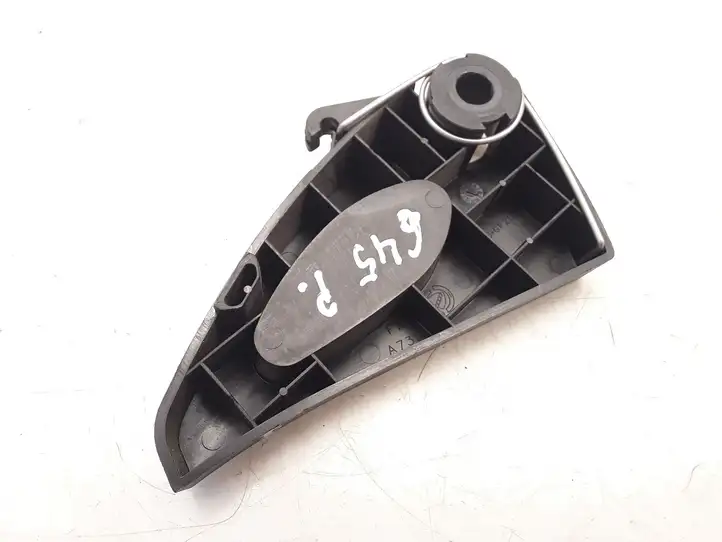 Lancia Thesis (2001 - 2009) Ручка открытия капота — фото 5