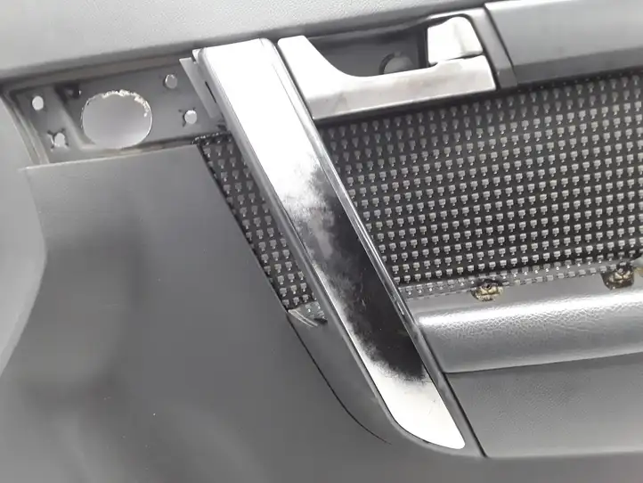 Chevrolet Captiva (2006 - 2011) 96476469 Обшивка передней двери — фото 5
