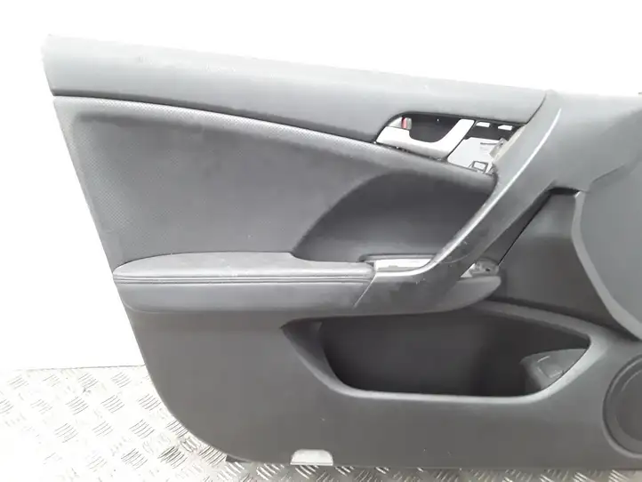 Honda Accord (2008 - 2016) Обшивка передней двери — фото 3
