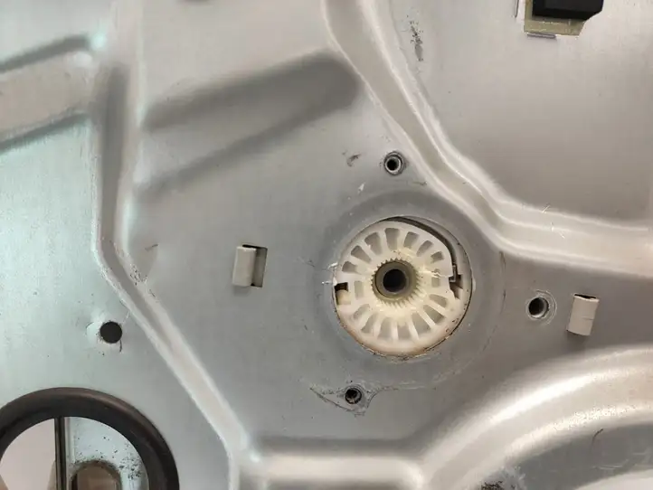 Hyundai Santa Fe (2005 - 2009)  834702B020WKS4  Механизм для электрического подъема окон задней двери (без двигателя)