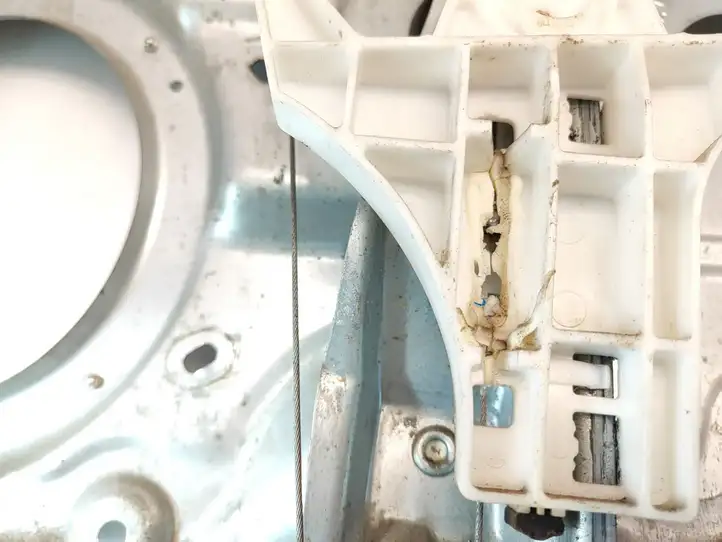 Hyundai Santa Fe (2005 - 2009)  834702B020WKS4  Механизм для электрического подъема окон задней двери (без двигателя)