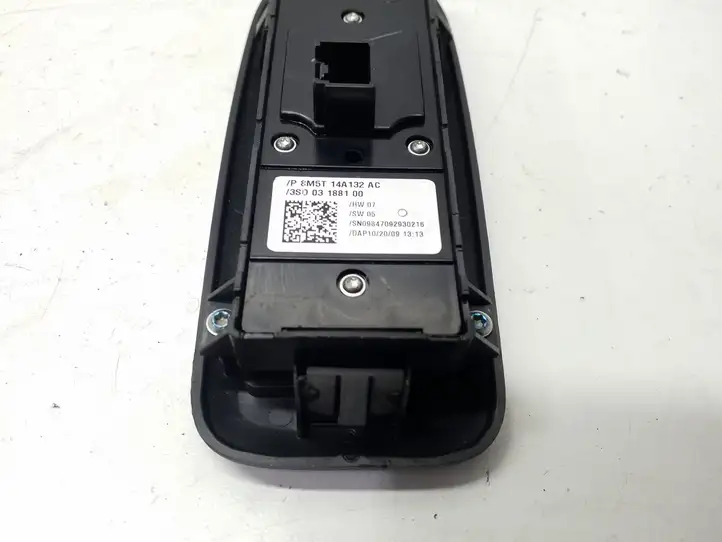 Ford Kuga I (2008 - 2012) Кнопка стеклоподъемников — фото 2