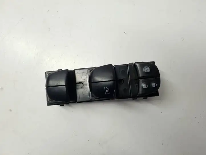 Nissan Juke I F15 (2010 - 2018) 254011KK0A Блок кнопок стеклоподъемников — фото 2