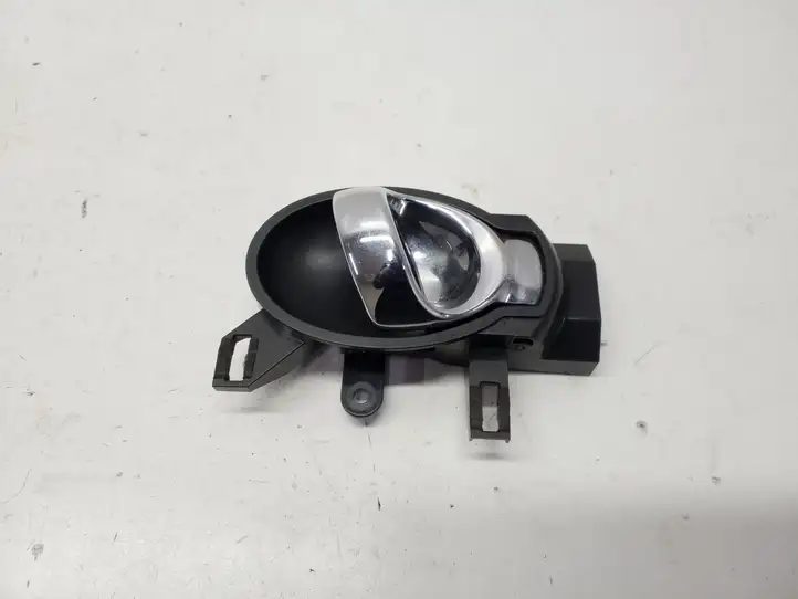 Nissan Juke I F15 (2010 - 2018) Внутренняя ручка двери — фото 1