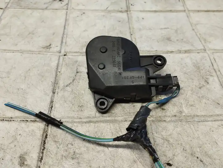 Chrysler Pacifica (2003 - 2008) 04885465AAC Двигатель задвижки потока воздуха — фото 1