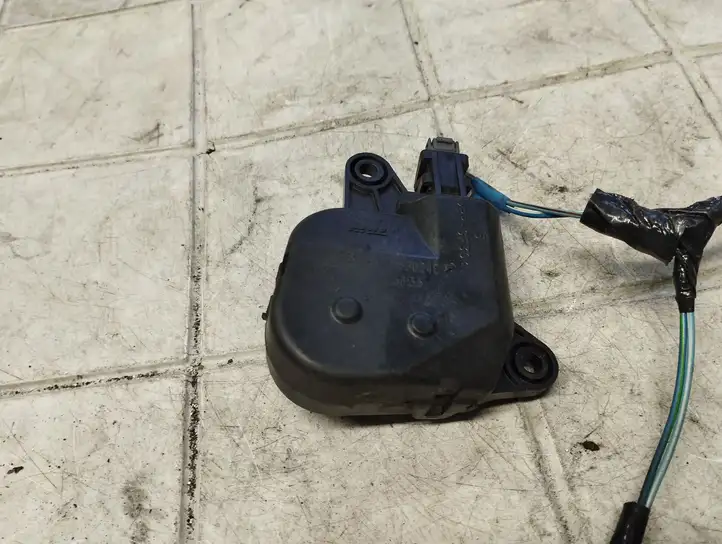 Chrysler Pacifica (2003 - 2008) 04885465AAC Двигатель задвижки потока воздуха — фото 5