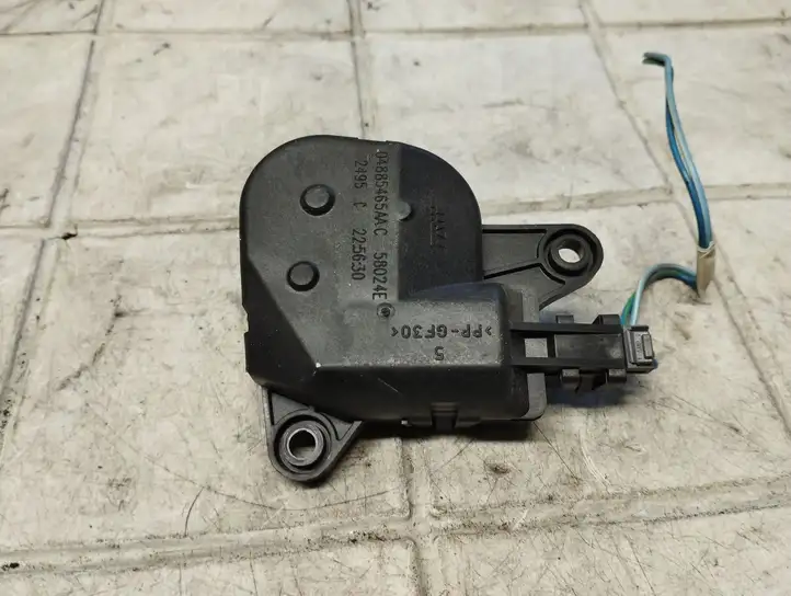 Chrysler Pacifica (2003 - 2008) 04885465AAC Двигатель задвижки потока воздуха — фото 1