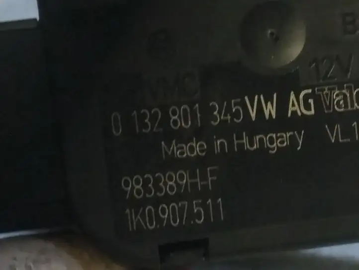 Audi A3/S3 8P (2004 - 2008) 1K0907511 Двигатель задвижки потока воздуха — фото 2