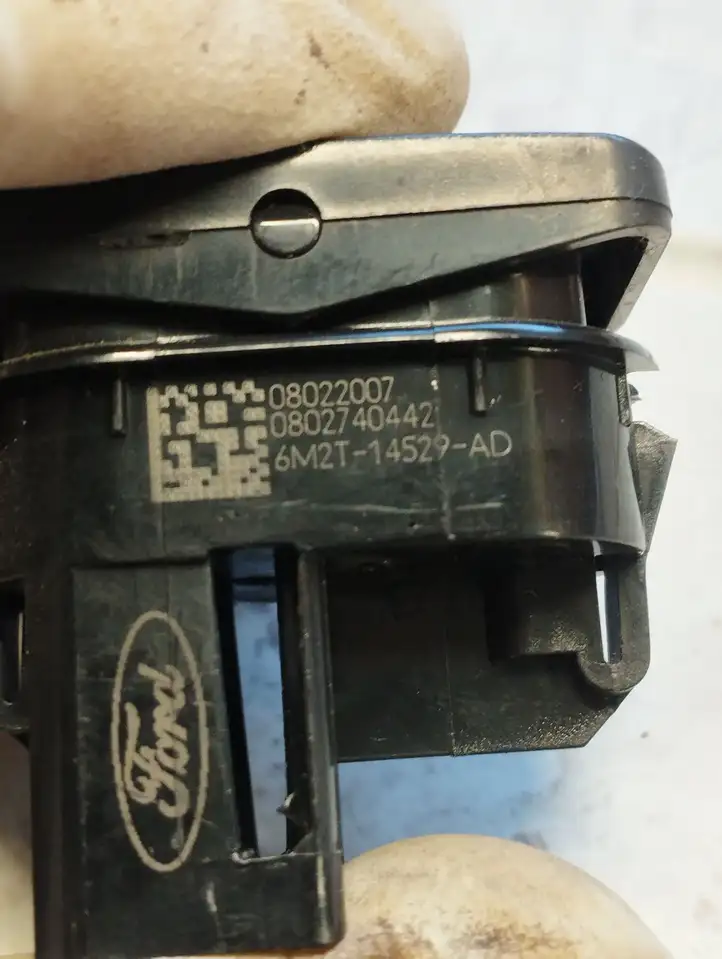 Ford S-MAX (2006 - 2010) 6M2T14529AD Кнопка стеклоподъемников — фото 3