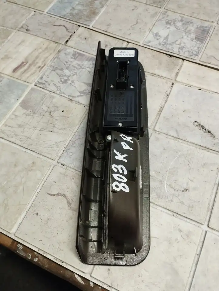 Volvo V50 (2004 - 2008) 30773427 Кнопка стеклоподъемников — фото 4