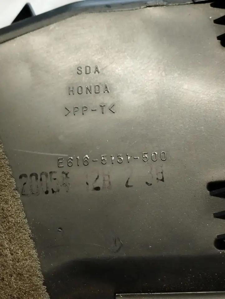 Honda Accord (2003 - 2007) Боковой воздушный дефлектор — фото 4