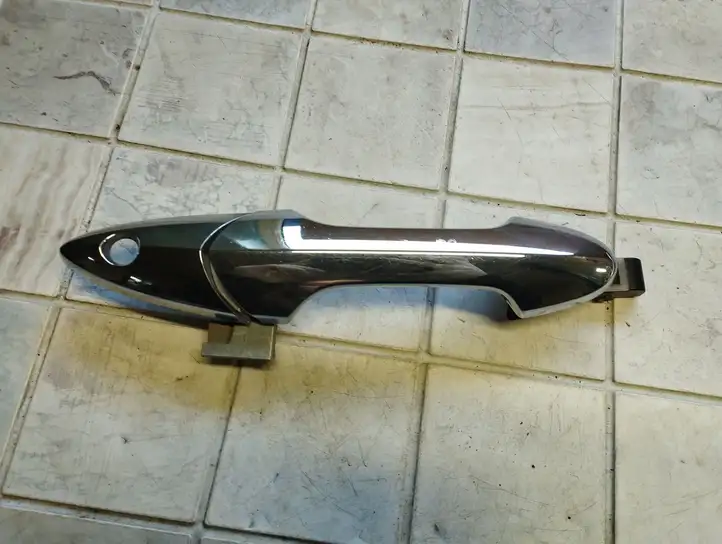 Honda FR-V (2004 - 2009) Наружная ручка двери — фото 1