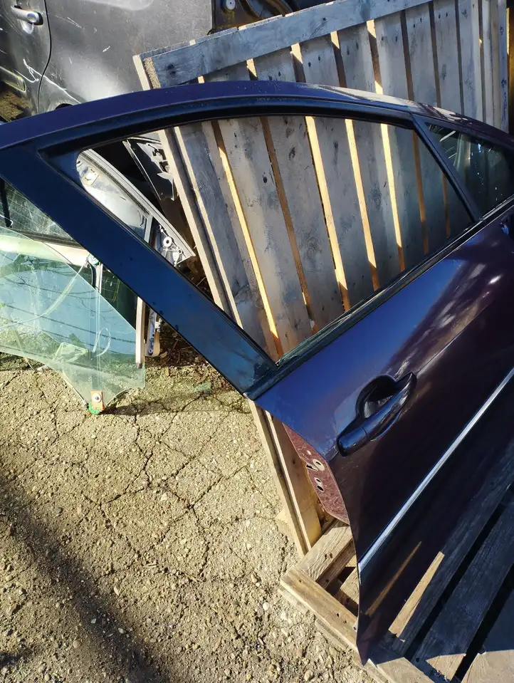 Peugeot 407 (2004 - 2011) Дверь — фото 3