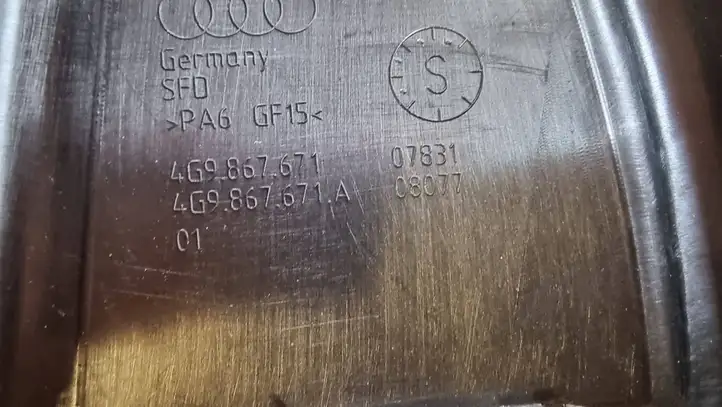 Audi A6 C7 (2011 - 2014) 4G9867671A Накладка стекла задней двери — фото 2