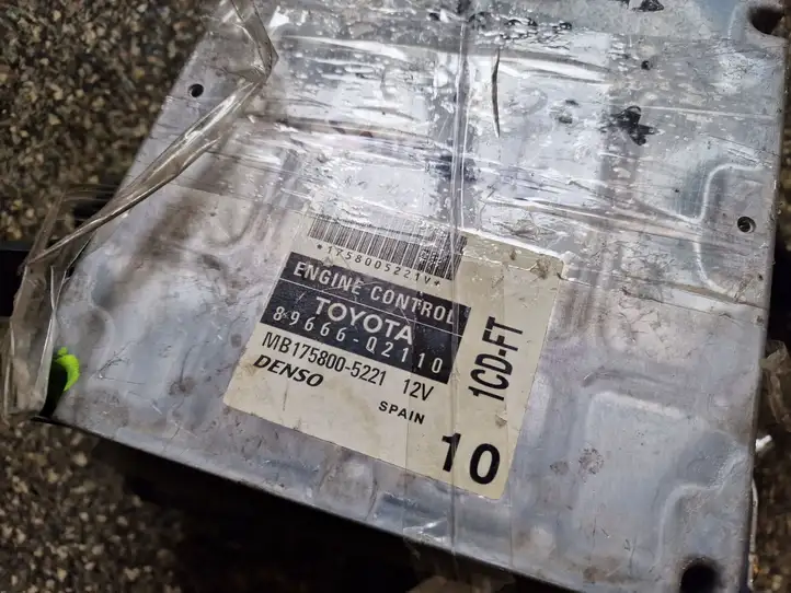 Toyota Corolla Verso AR10 (2004 - 2009) 8966602110 Комплект системы зажигания — фото 3