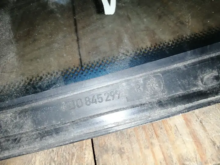 Audi A8 S8 D2 4D (1999 - 2002) 4D0845299 Заднее боковое стекло — фото 3