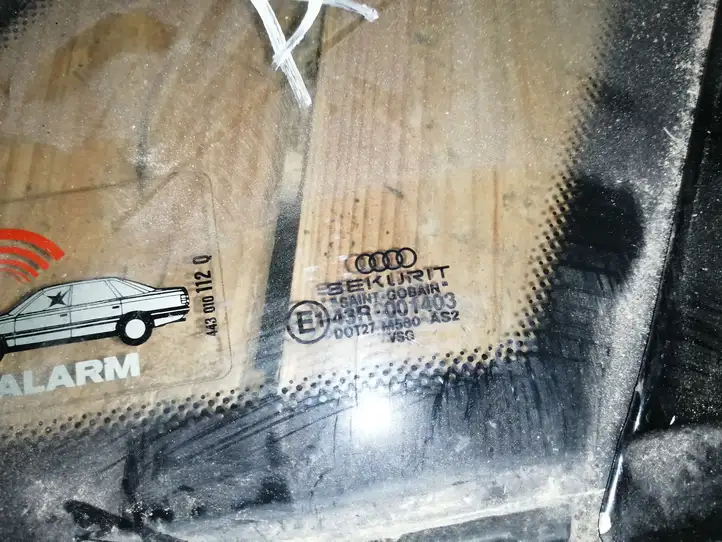 Audi A8 S8 D2 4D (1999 - 2002) Заднее боковое стекло — фото 3