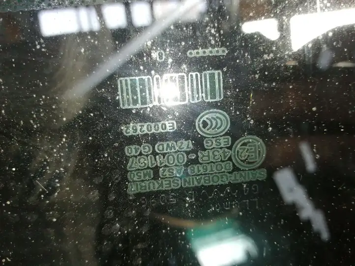 Mercedes-Benz Sprinter W901 W902 W903 W904 (1995 - 2007) Заднее боковое стекло — фото 3