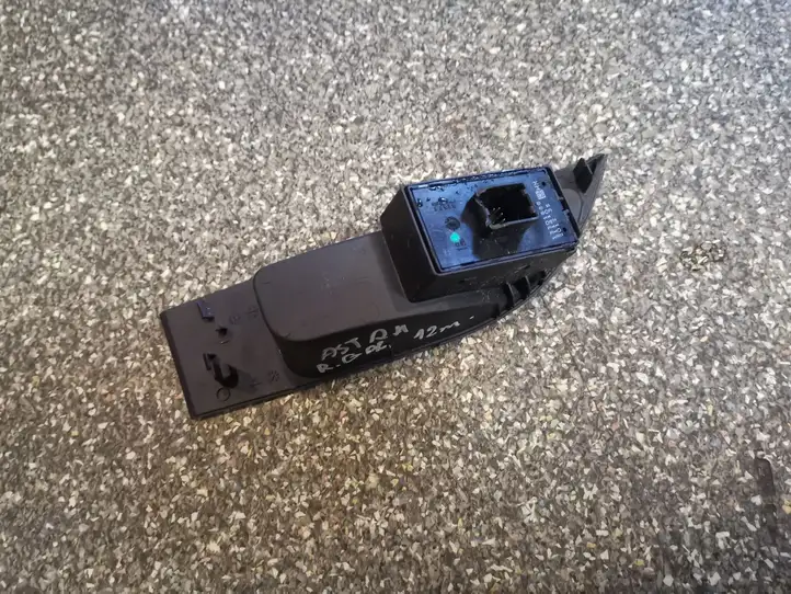 Opel Astra J (2009 - 2012) 13301888 Кнопка стеклоподъемников — фото 4