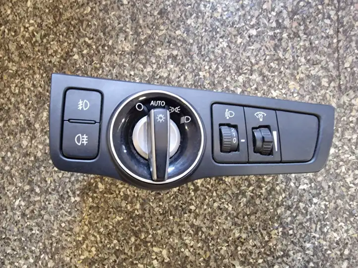 Hyundai i40 (2011 - ) Включатель фонарей — фото 2