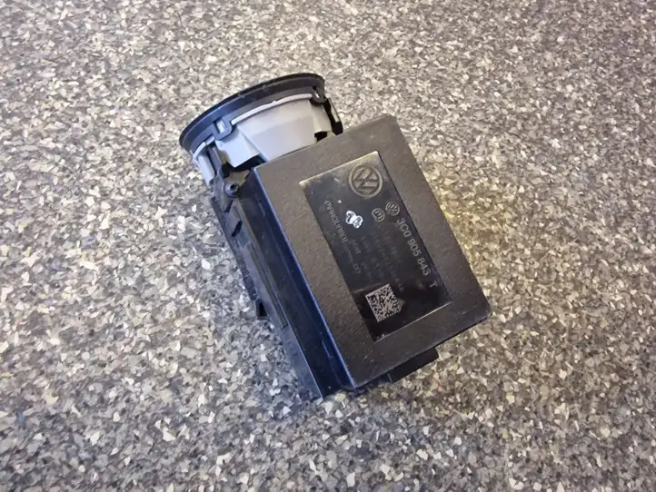 Volkswagen PASSAT B6 (2005 - 2010)   Замок зажигания