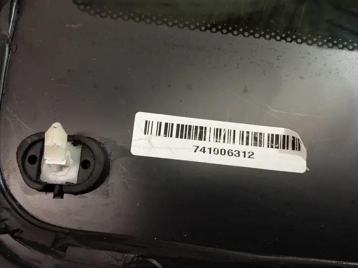 BMW X3 G01 (2018 - 2024) 7410063 Заднее боковое стекло — фото 6